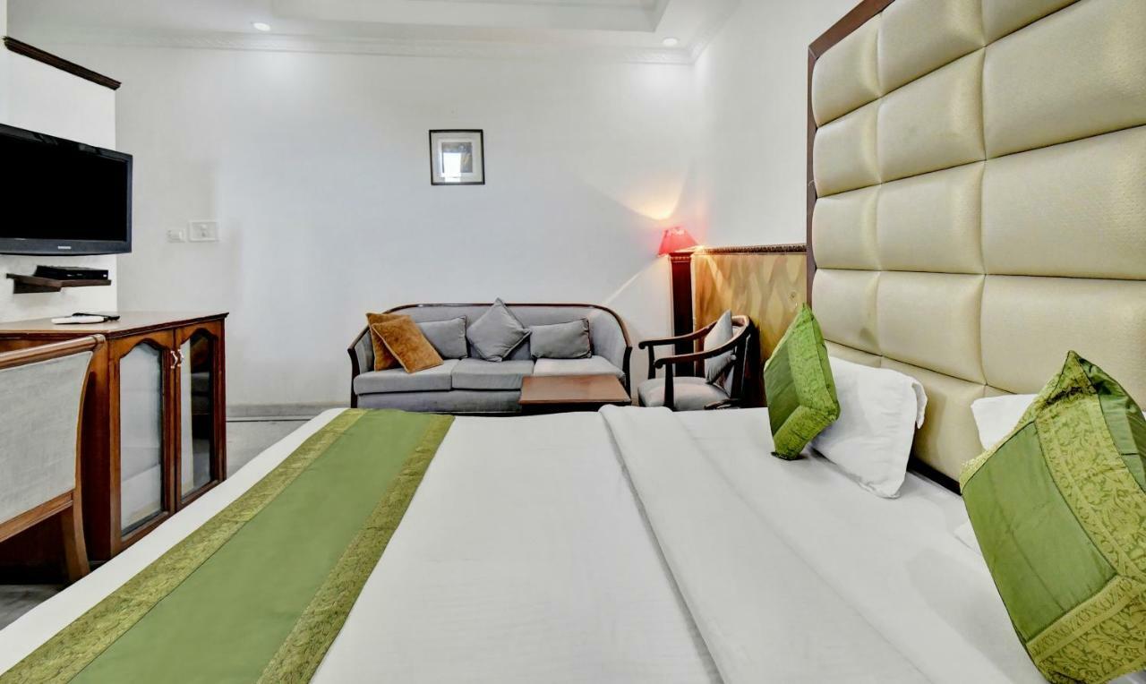 Treebo Trend Corporate Inn Чандігарх Екстер'єр фото