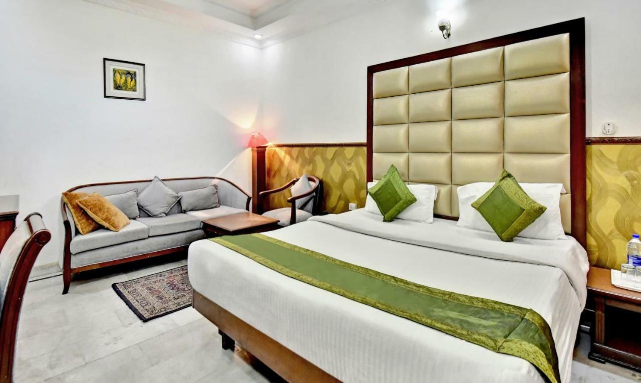 Treebo Trend Corporate Inn Чандігарх Екстер'єр фото